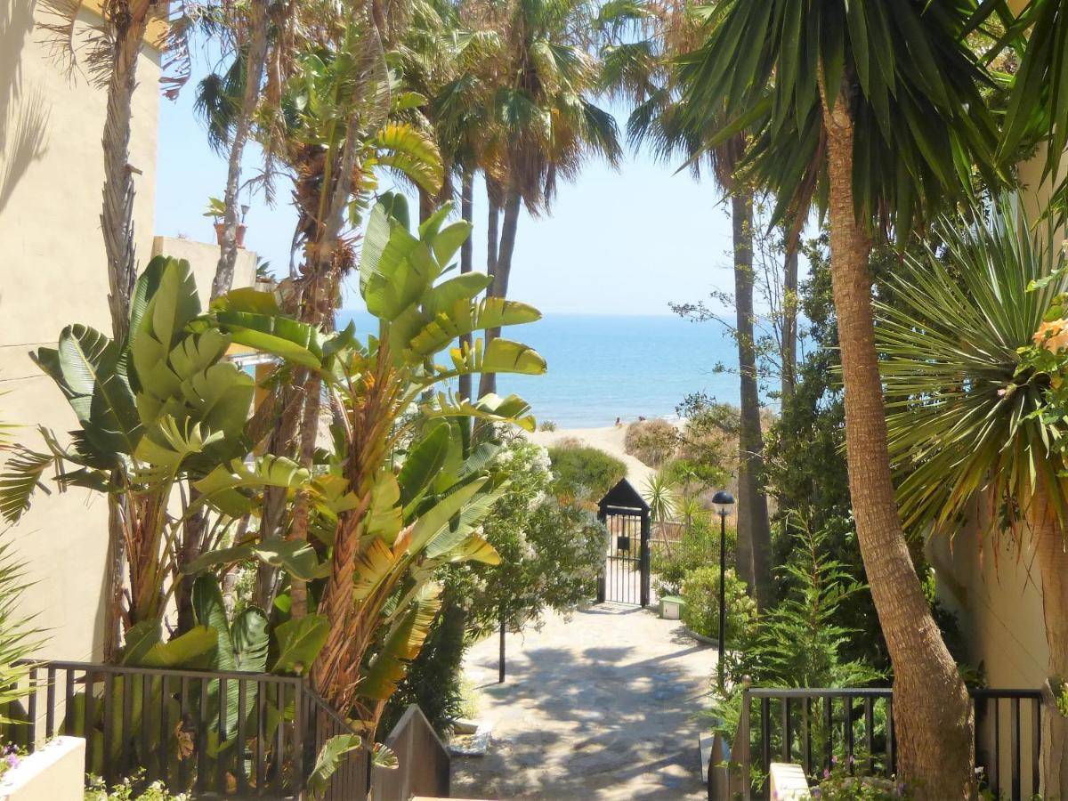 Romana Playa Marbella Vistas Al Mar Buitenkant foto