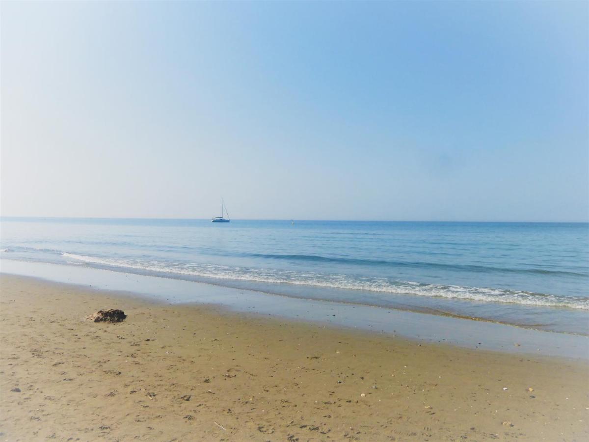 Romana Playa Marbella Vistas Al Mar Buitenkant foto